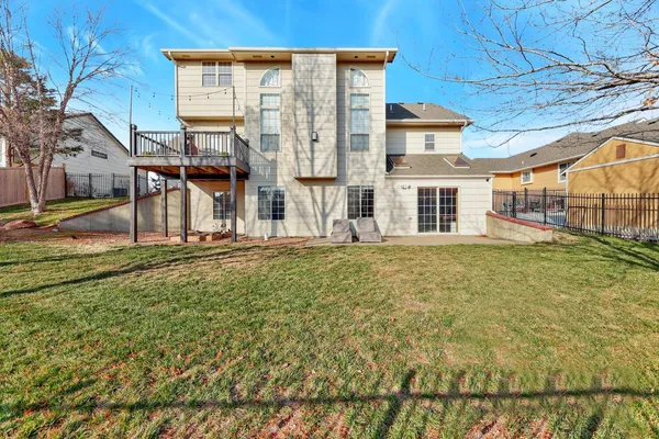 $367,500 | 827 North Bristol Court, Wichita, KS 67206