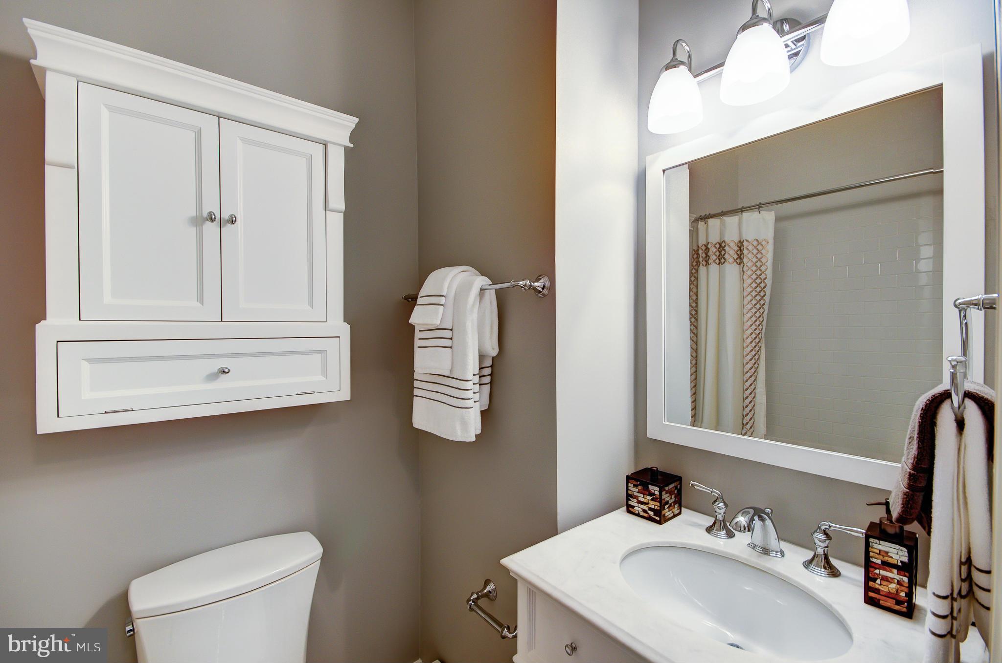 502 First Street Southeast Washington, DC 20003 - Photo 14 of 25 Bath Full - 2nd Floor