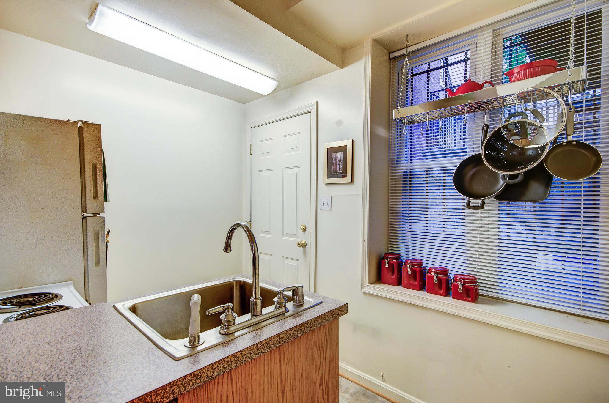 502 First Street Southeast Washington, DC 20003 - Photo 23 of 25 Basement Rental Kitchen