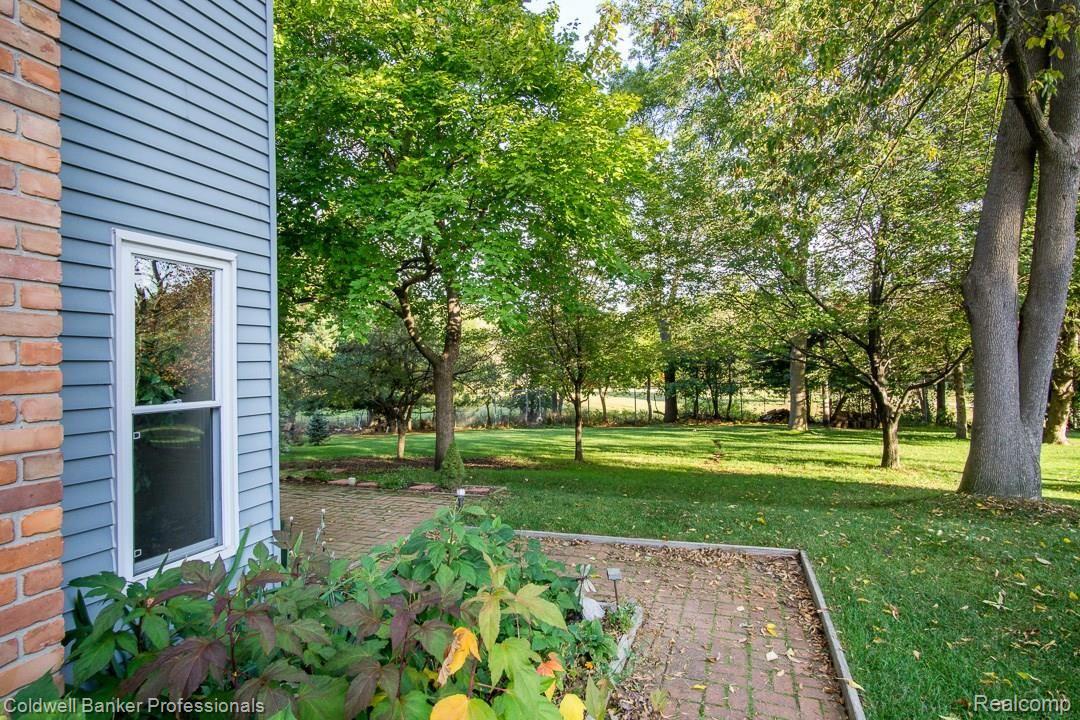 1402 North Fairview Lane Rochester, MI 48306 - Photo 29 of 35 1402-Fairview-29.jpg