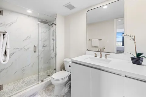 $419,000 | 4000 Towerside Terrace, Unit 2005, Miami, FL 33138