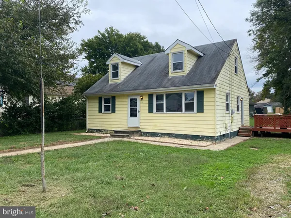 $2,050 | 4 Riviera Drive, Pennsville, NJ 08070