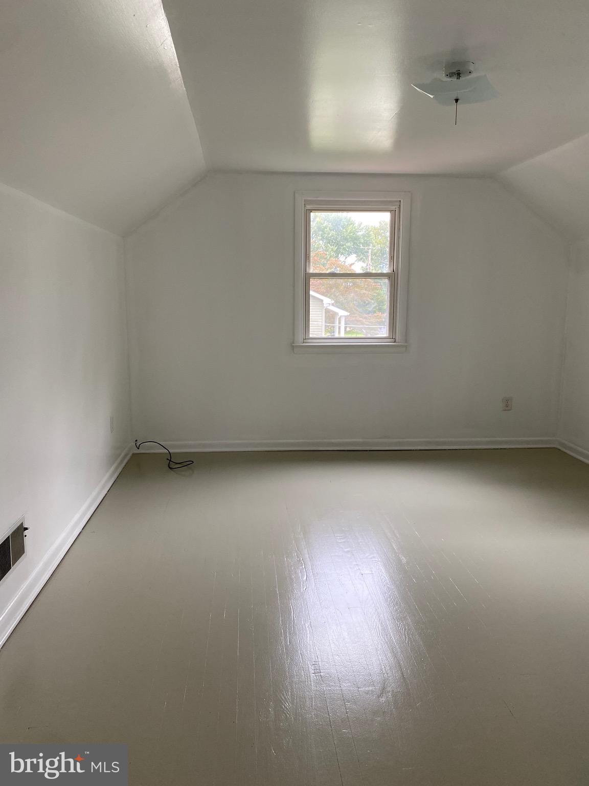 4 Riviera Drive Pennsville, NJ 08070 - Photo 18 of 22 an empty room with a window