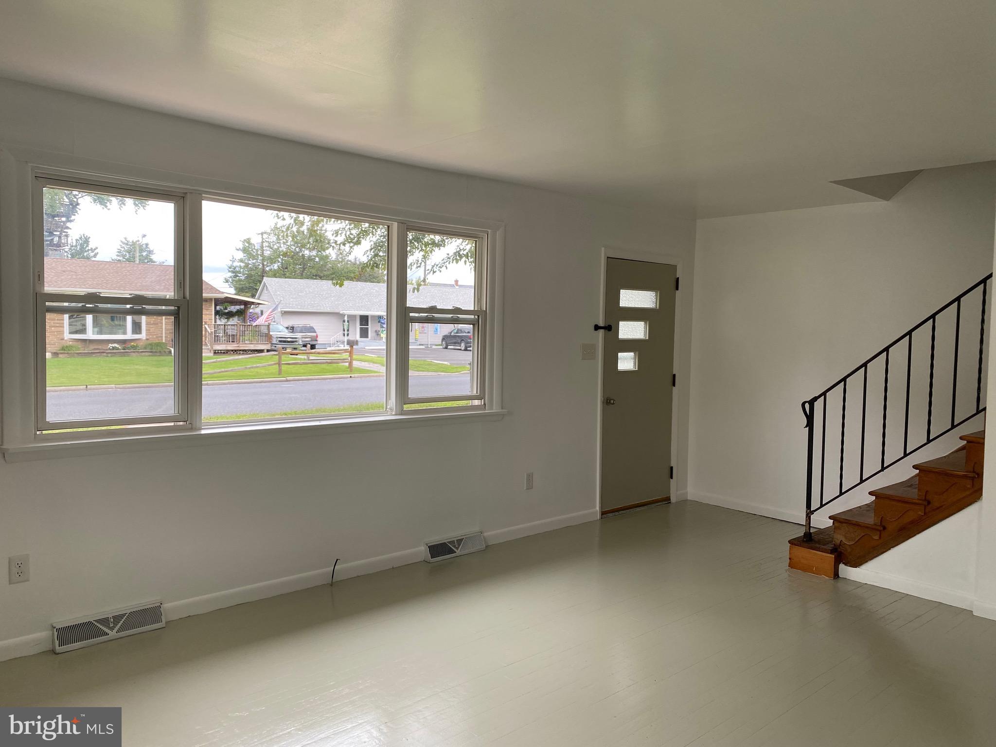 4 Riviera Drive Pennsville, NJ 08070 - Photo 9 of 22 an empty room with windows