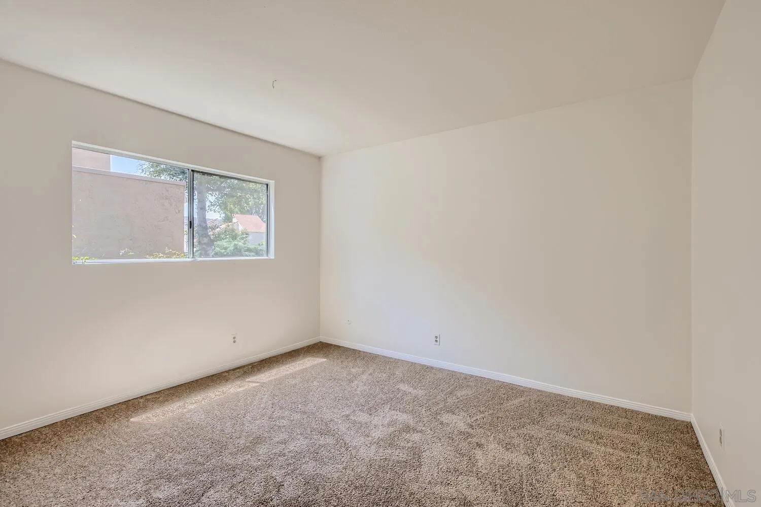 23949 Green Haven Lane Ramona, CA 92065 - Photo 19 of 28 an empty room with a window