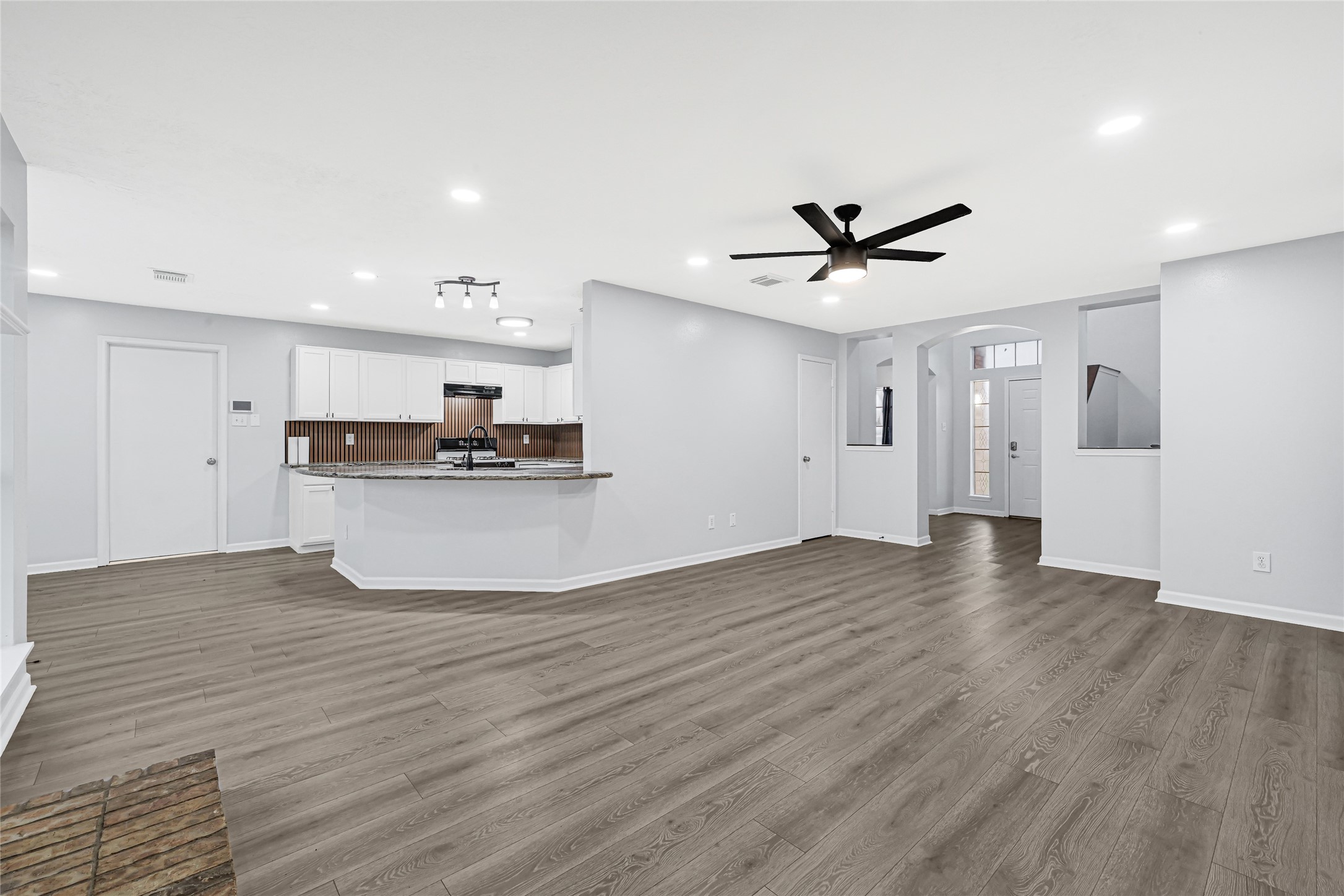 15019 Dunster Lane Channelview, TX 77530 - Photo 6 of 27