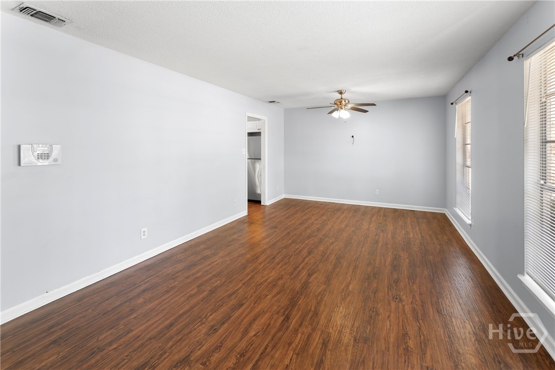 9 Brandy Lane Savannah, GA 31419 - Photo 3 of 32