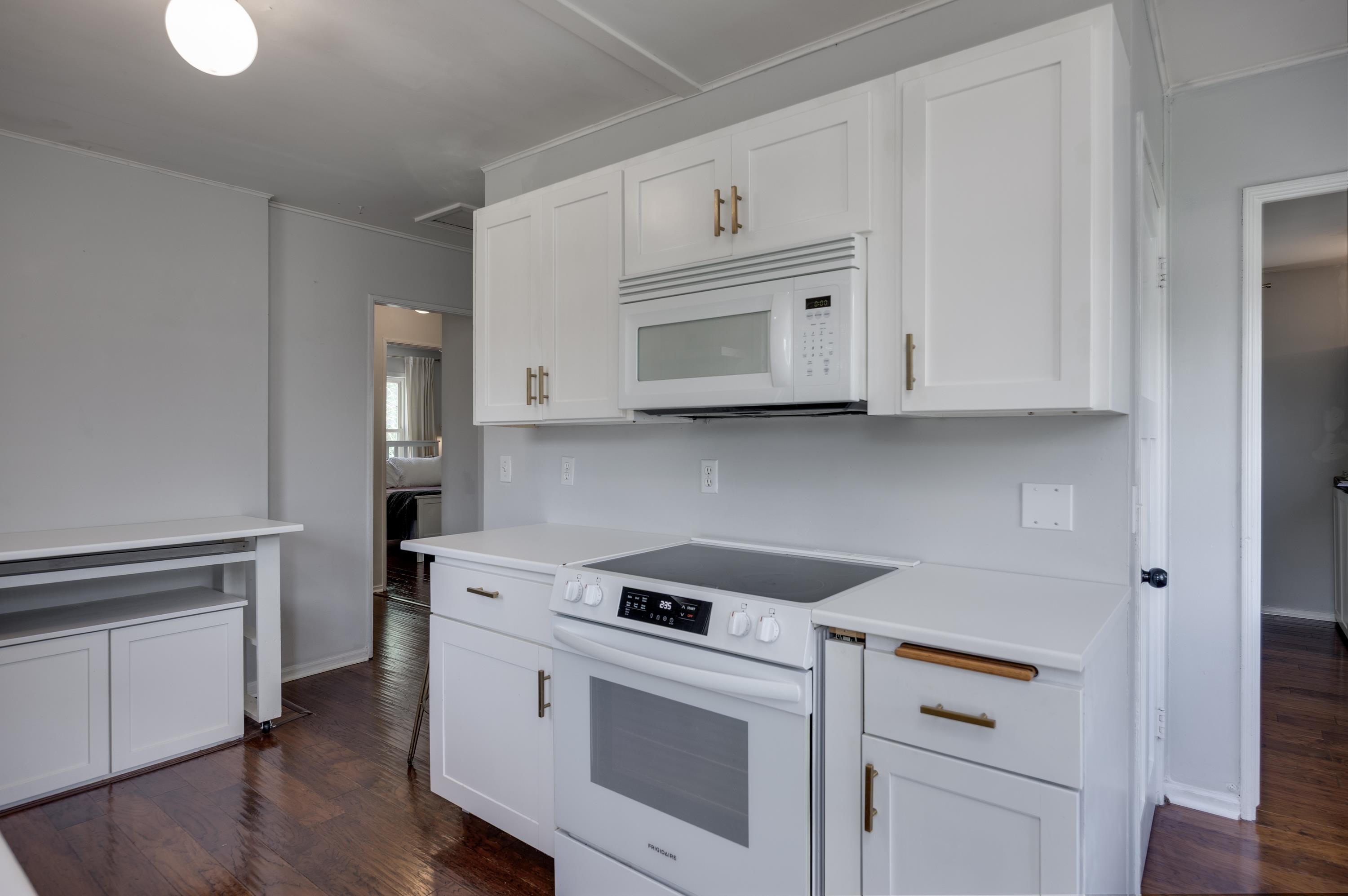 3744 Sargent Street Madison, WI 53714 - Photo 10 of 28