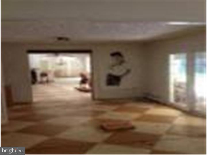 36 Spinythorn Road Levittown, PA 19056 - Photo 2 of 7 Gallery Image 2