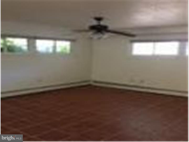 36 Spinythorn Road Levittown, PA 19056 - Photo 5 of 7 Gallery Image 5