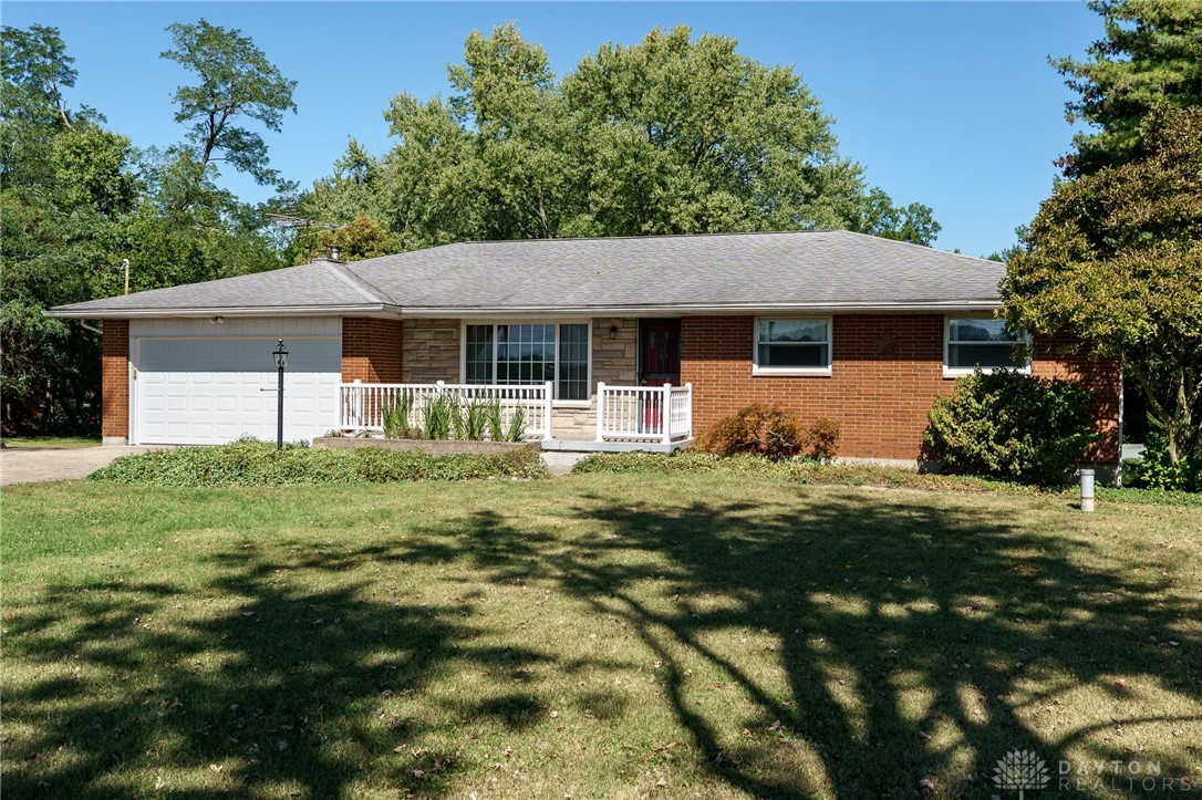 1237 Old Springfield Road Vandalia, OH 45377 - Photo 4 of 62 Gallery Image 4