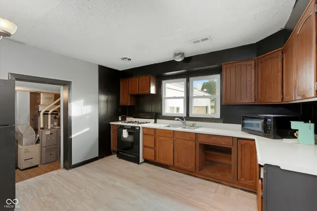 $180,000 | 356 East Main Street, Rossville, IN 46065