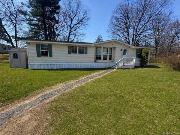 $99,999 | 16 Birch Lane, Bloomingburg, NY 12721