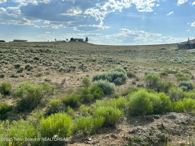 $35,000 | Tbd Tbd Hawk Path, Pinedale, WY 82941
