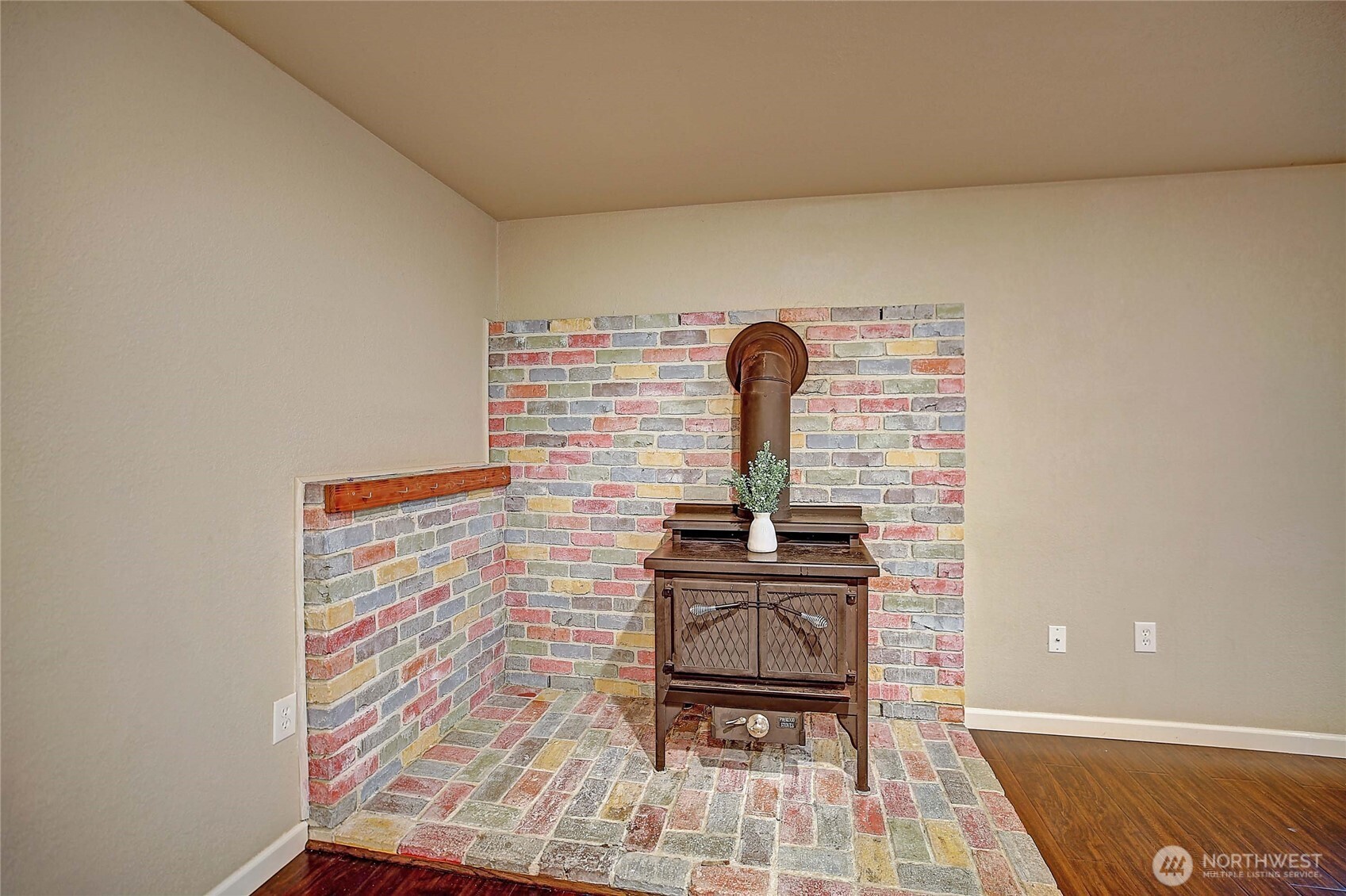 208 West Galena Street Granite Falls, WA 98252 - Photo 7 of 40