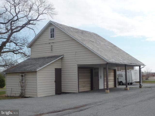 951 Anderson Ferry Road Mount Joy, PA 17552 - Photo 3 of 5 Gallery Image 3