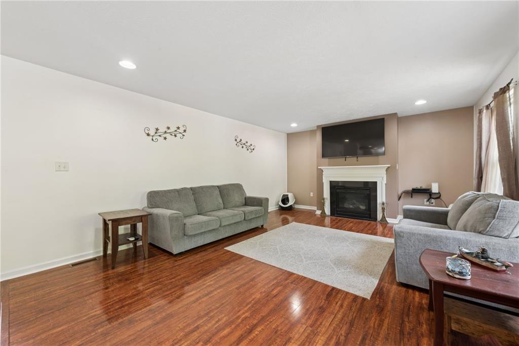 302 Summit Circle Houston, PA 15342 - Photo 12 of 39