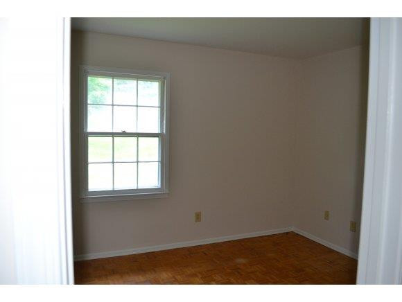 2358 Buckingham Road Burlington, NC 27217 - Photo 16 of 20 Gallery Image 16