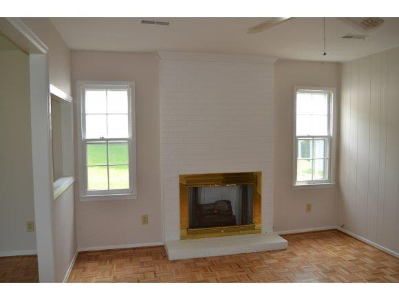 2358 Buckingham Road Burlington, NC 27217 - Photo 5 of 20 Gallery Image 5