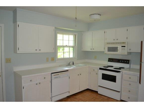 2358 Buckingham Road Burlington, NC 27217 - Photo 8 of 20 Gallery Image 8