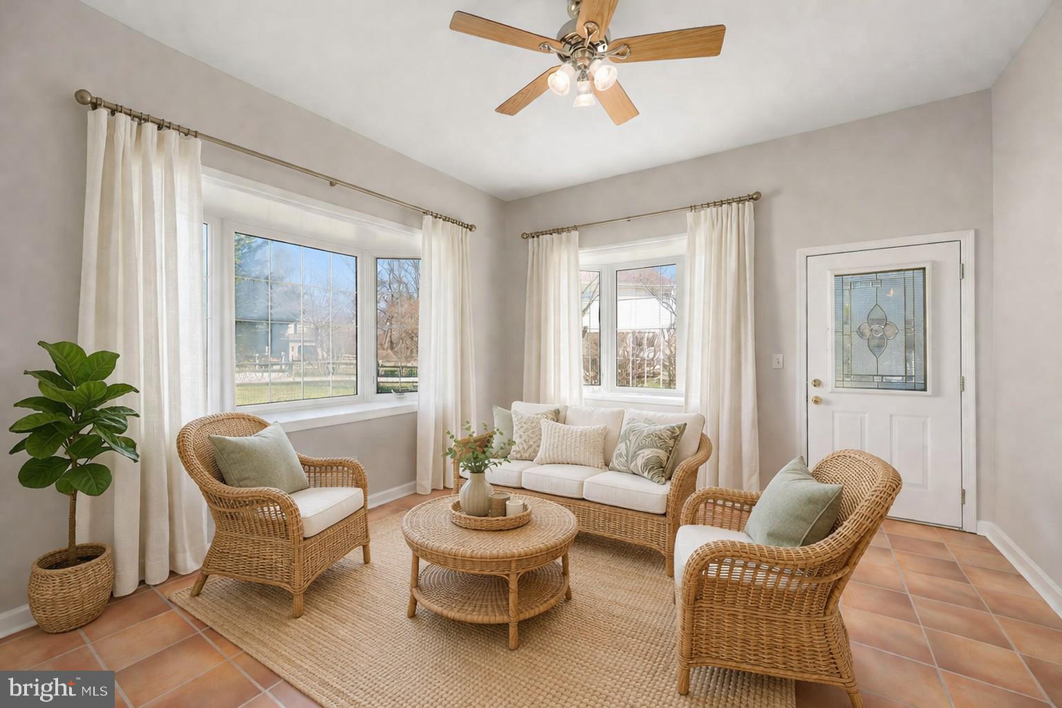 151 Redden Lane Middletown, DE 19709 - Photo 13 of 34 Could be a sun porch...