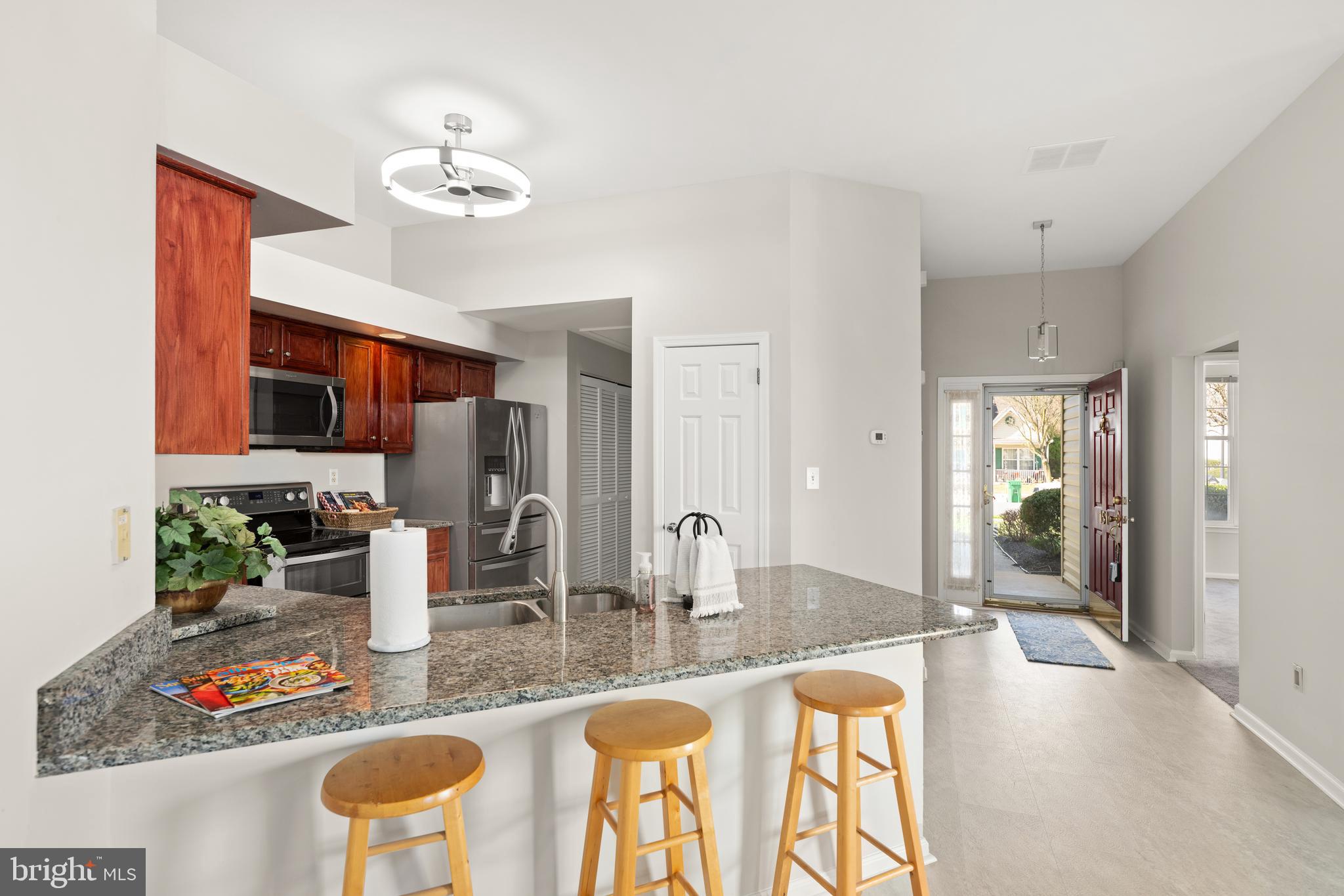 151 Redden Lane Middletown, DE 19709 - Photo 8 of 34 Eat at Bar