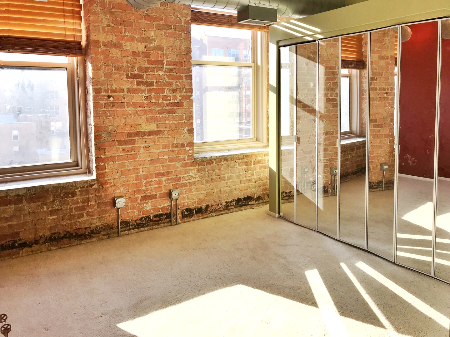 420 South Clinton Street, Unit 502 Chicago, IL 60607 - Photo 4 of 9