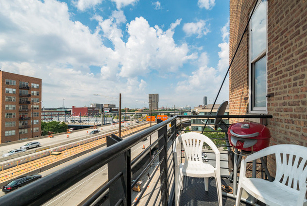 420 South Clinton Street, Unit 502 Chicago, IL 60607 - Photo 8 of 9