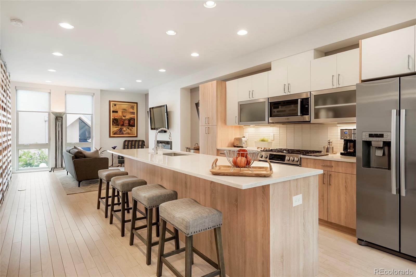 879 Delaware Street Denver, CO 80204 - Photo 12 of 39