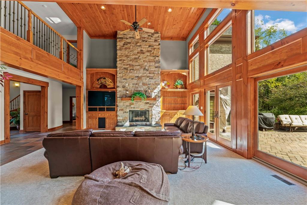 233 McCombs Road Venetia, PA 15367 - Photo 13 of 50 Family Room 233 McCombs Road