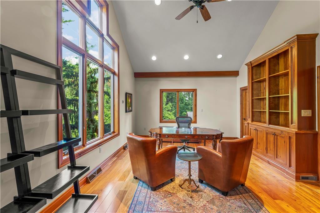 233 McCombs Road Venetia, PA 15367 - Photo 14 of 50 Main Floor Den 233 McCombs Road