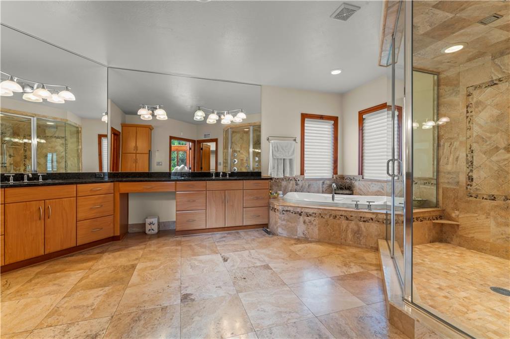 233 McCombs Road Venetia, PA 15367 - Photo 17 of 50 Primary Suite Bath 233 McCombs Road