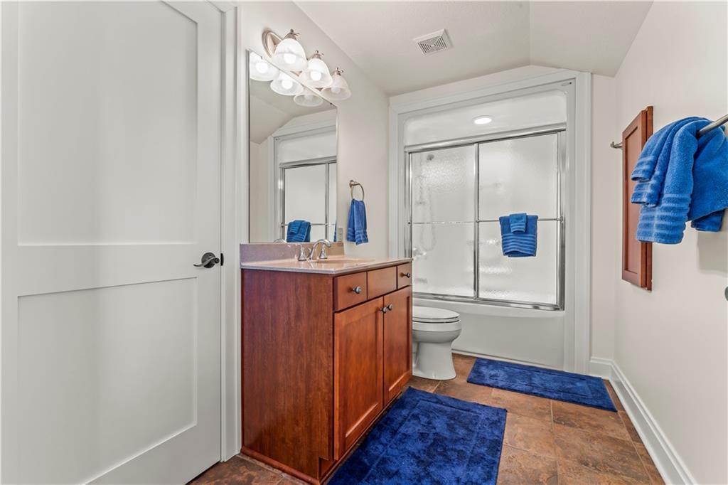 233 McCombs Road Venetia, PA 15367 - Photo 26 of 50 Bathroom 233 McCombs Road