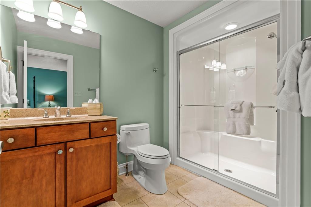 233 McCombs Road Venetia, PA 15367 - Photo 30 of 50 Bathroom 233 McCombs Road