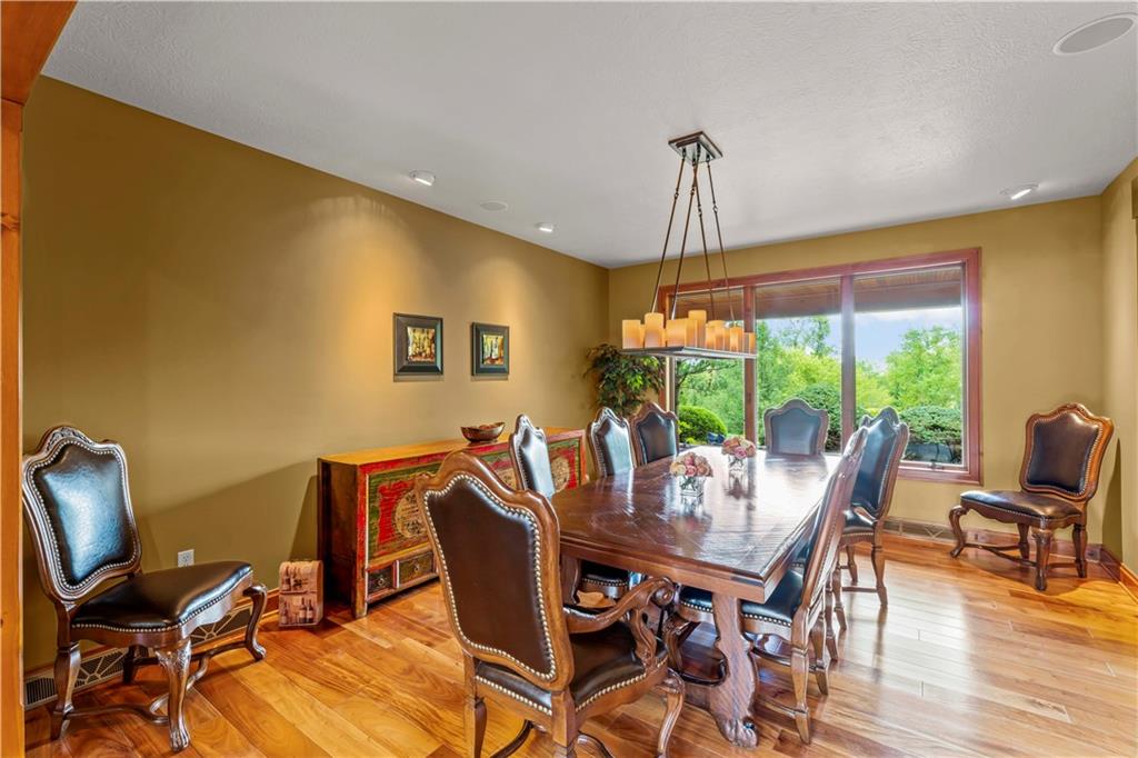 233 McCombs Road Venetia, PA 15367 - Photo 4 of 50 Dining Room 233 McCombs Road