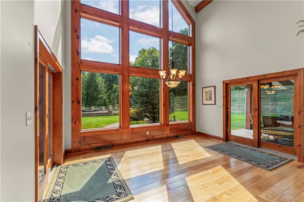 233 McCombs Road Venetia, PA 15367 - Photo 10 of 50 Kitchen 233 McCombs Road