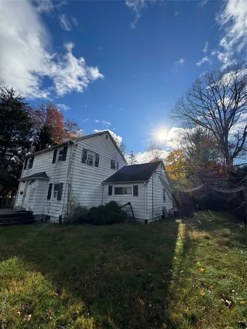 $549,000 | 32 Weed Avenue, Hawthorne, NY 10532