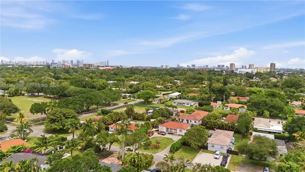 $2,800 | 11221 Northeast 9th Avenue, Biscayne Park, FL 33161