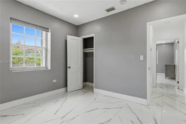 $2,800 | 11221 Northeast 9th Avenue, Biscayne Park, FL 33161