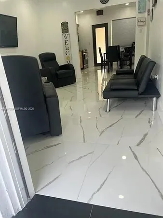 $2,800 | 11221 Northeast 9th Avenue, Biscayne Park, FL 33161