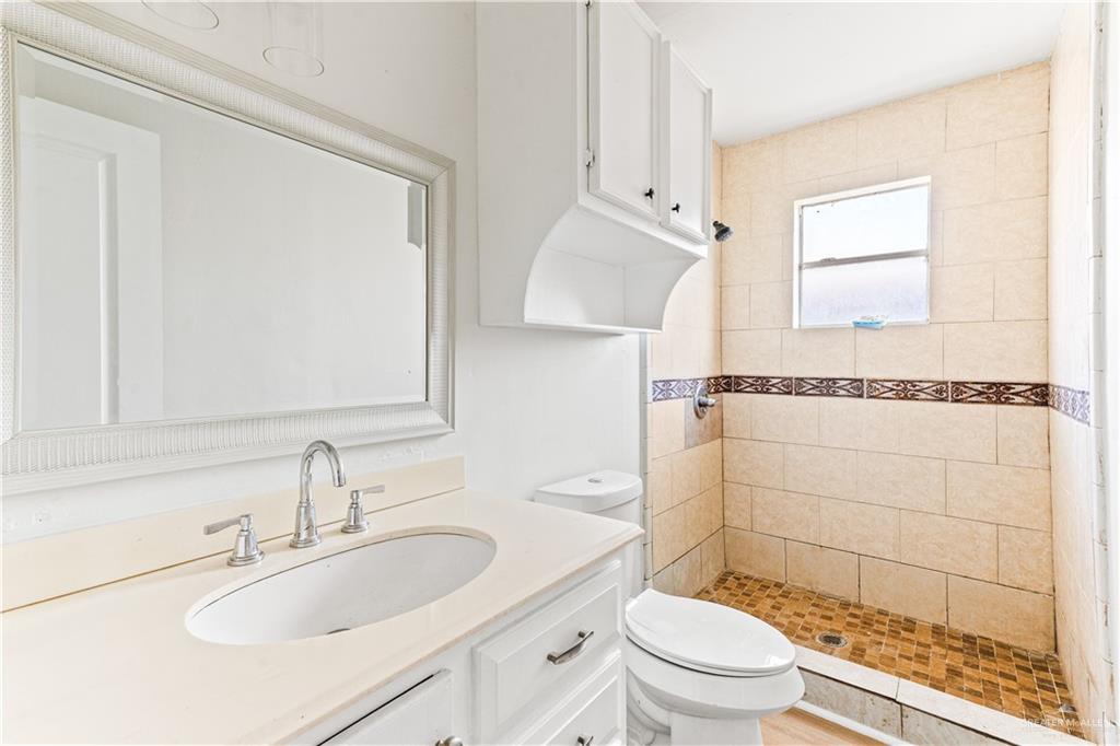 712 South 24th Street McAllen, TX 78501 - Photo 9 of 17