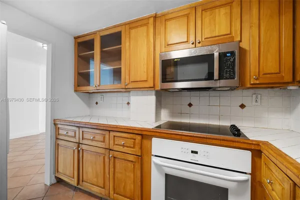 $2,425 | 3301 Northeast 5th Avenue, Unit 1008, Miami, FL 33137