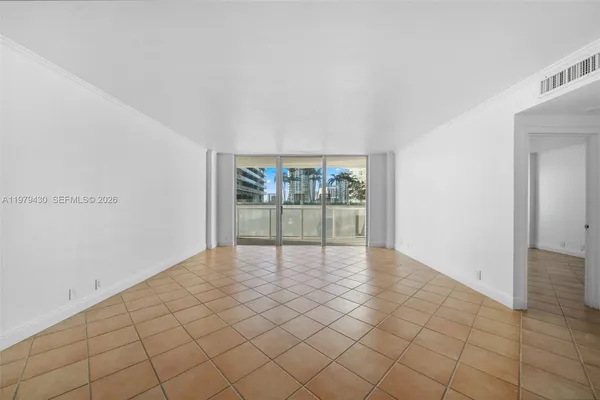 $2,425 | 3301 Northeast 5th Avenue, Unit 1008, Miami, FL 33137