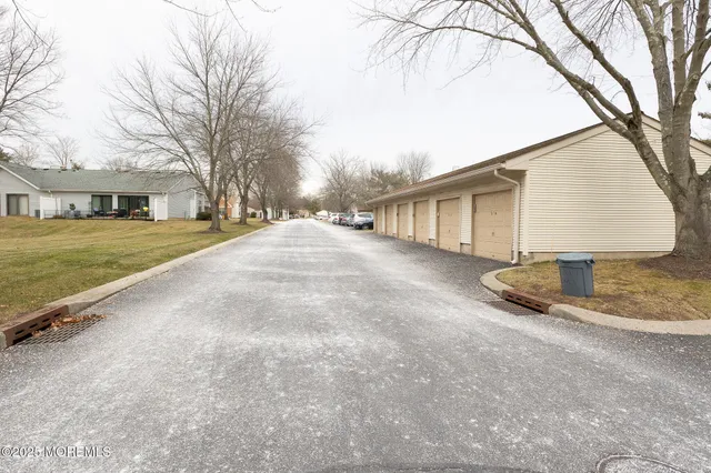 $350,000 | 243 Wycoff Way West, Unit 243, East Brunswick, NJ 08816