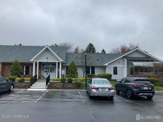 $350,000 | 243 Wycoff Way West, Unit 243, East Brunswick, NJ 08816
