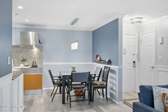 $350,000 | 243 Wycoff Way West, Unit 243, East Brunswick, NJ 08816