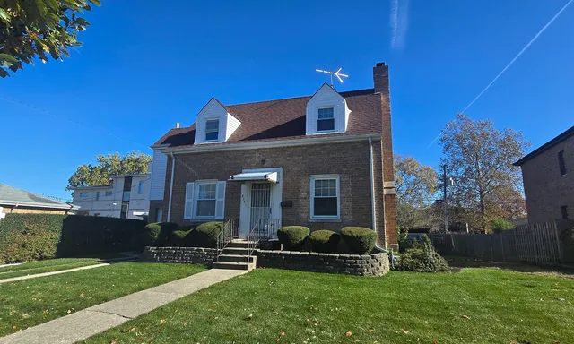 $375,000 | 8341 North Osceola Avenue, Niles, IL 60714