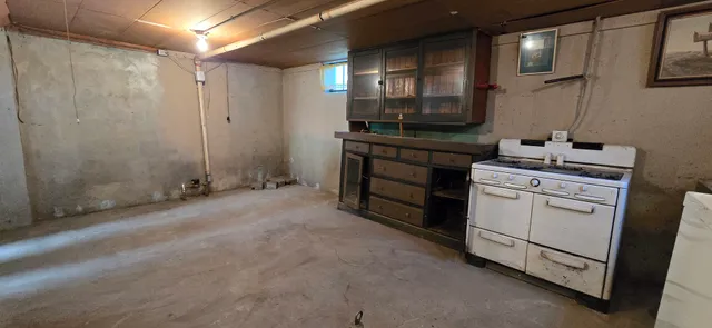 $399,999 | 8341 North Osceola Avenue, Niles, IL 60714