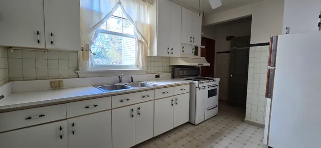 $399,999 | 8341 North Osceola Avenue, Niles, IL 60714