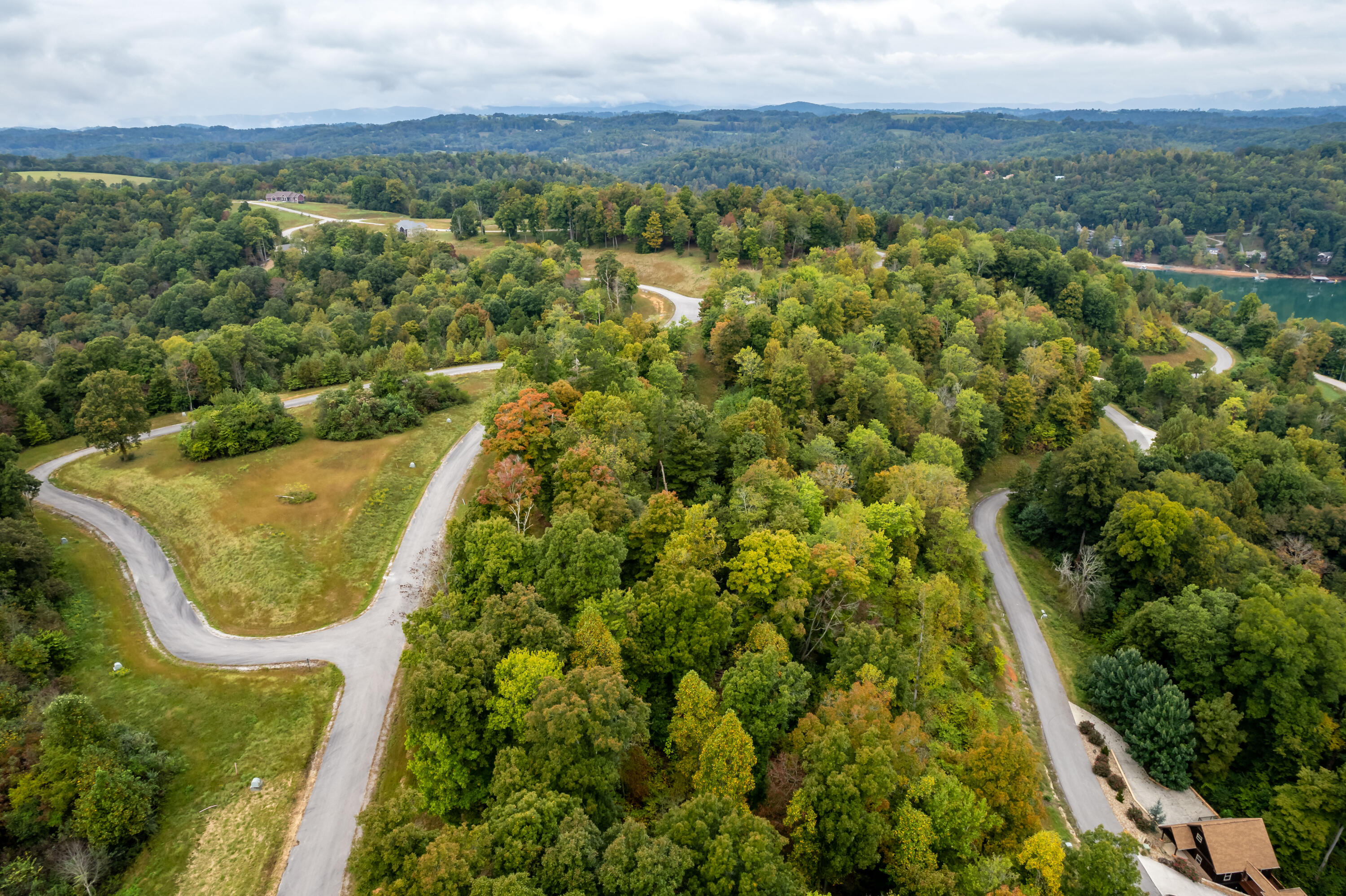2 South Rivers Lane, Unit 586 La Follette, TN 37766 - Photo 18 of 23 sunset cove-39
